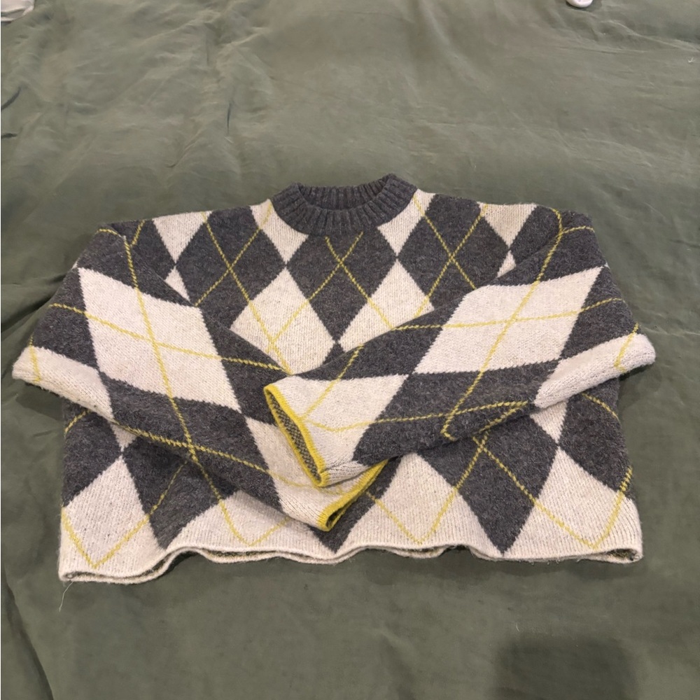 Limited edition designer collab H&M X Pringle Scotland